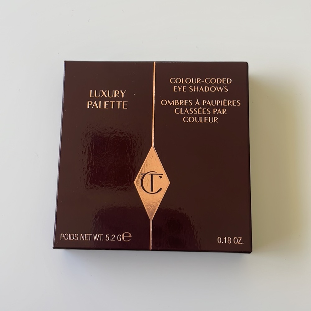Charlotte Tilbury Luxury Eye Pallet - Walk of No Shame - Picture 4 of 4